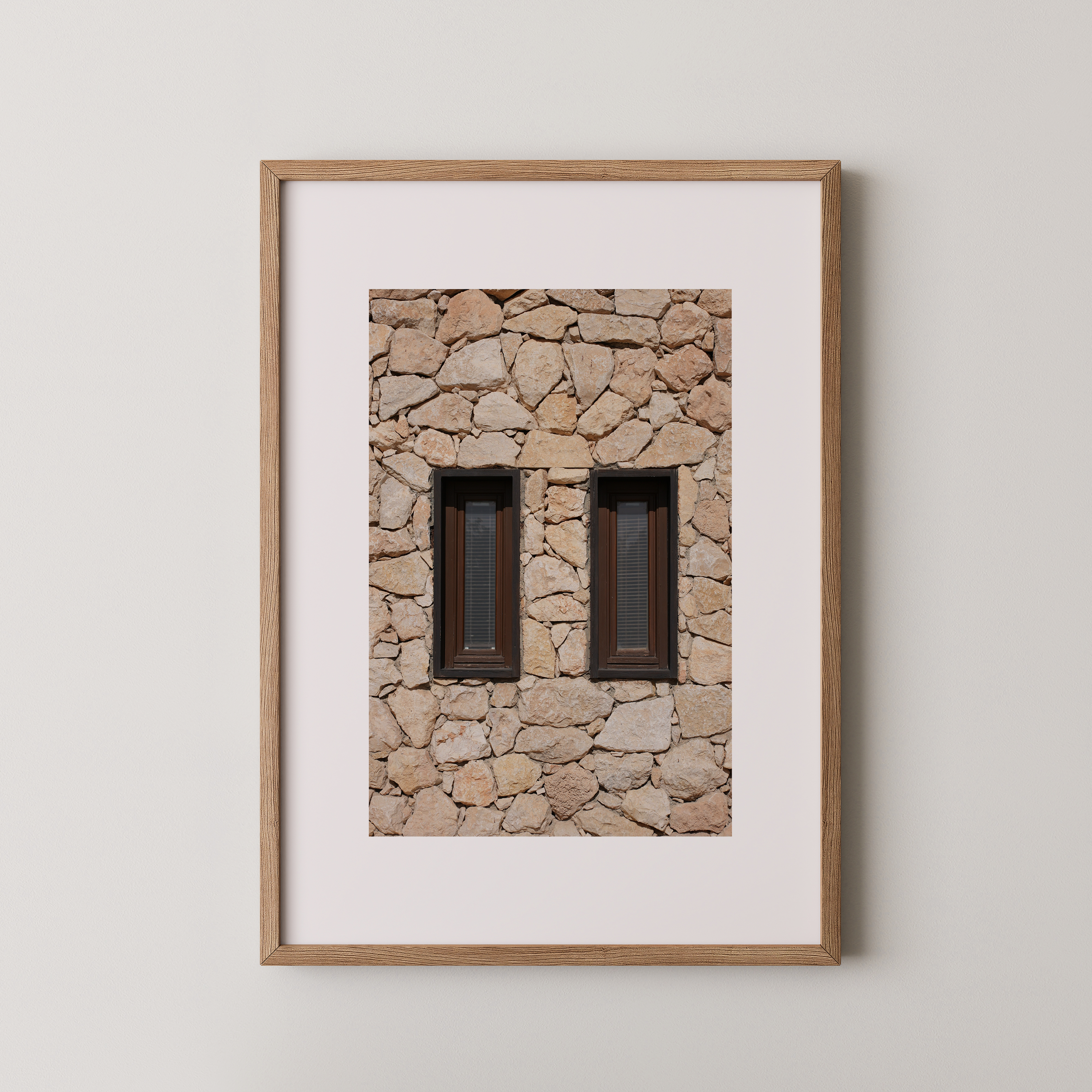 חלון במדבר צילום של דניאל ברלוט- The left Handed