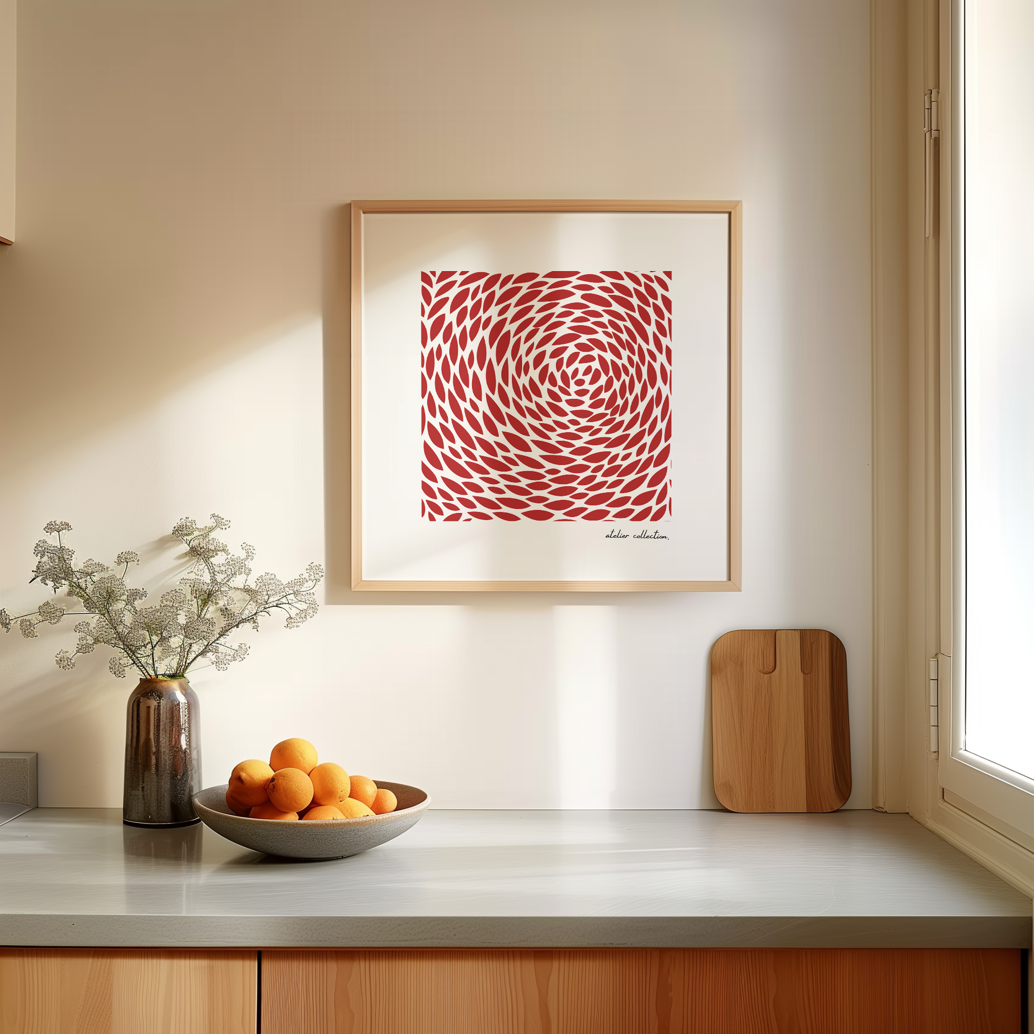הדפס אמנות גיאומטרי "קאיו" מאת The Left Handed – דפוס דינמי של צורות אדומות יוצרות אפקט תנועה במרכז היצירה, ממוסגר במסגרת עץ טבעית.