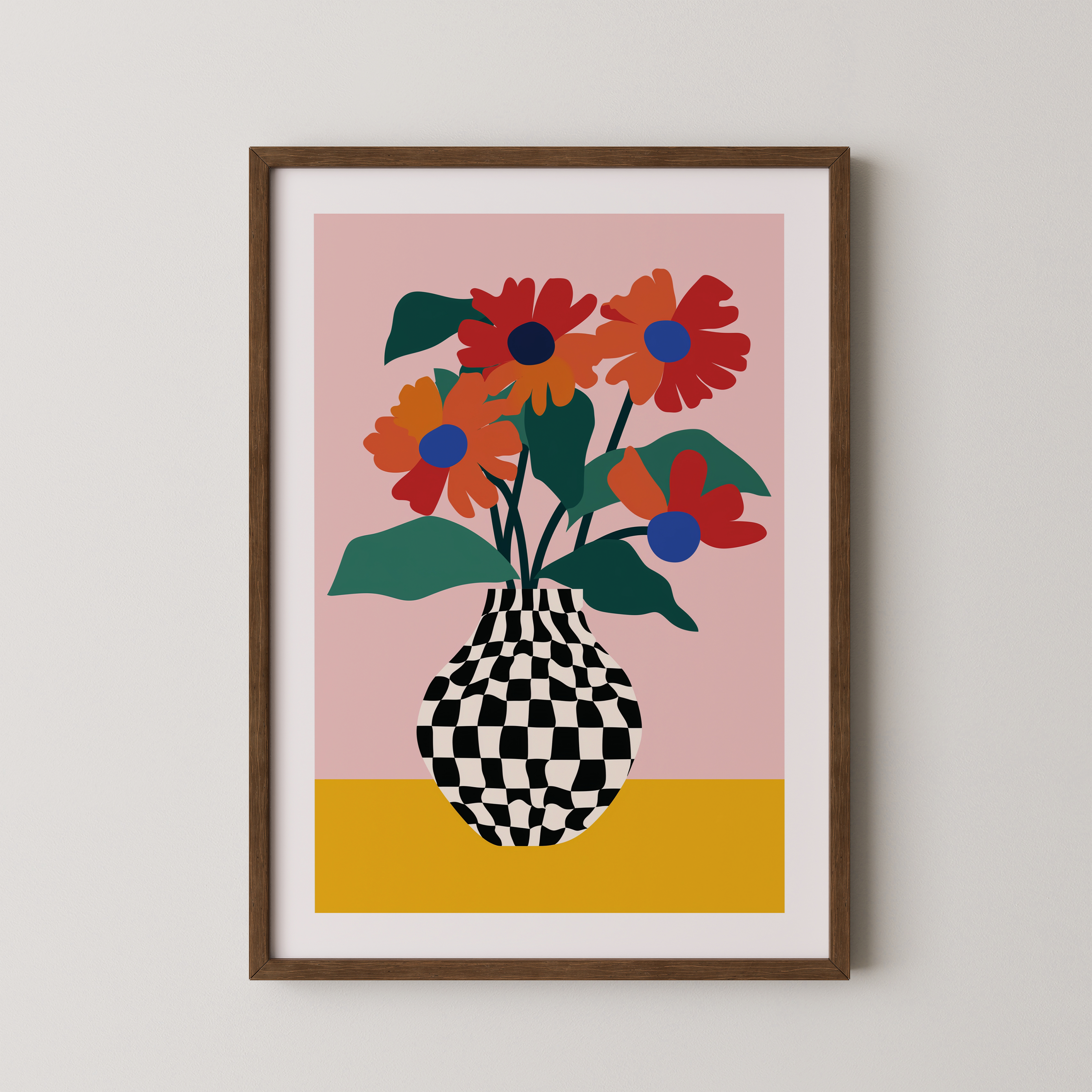 הדפס אומנותי של זר פרחים צבעוני באגרטל משובץ תלוי על קיר מואר, ליד כורסה ושולחן עץ קטן.