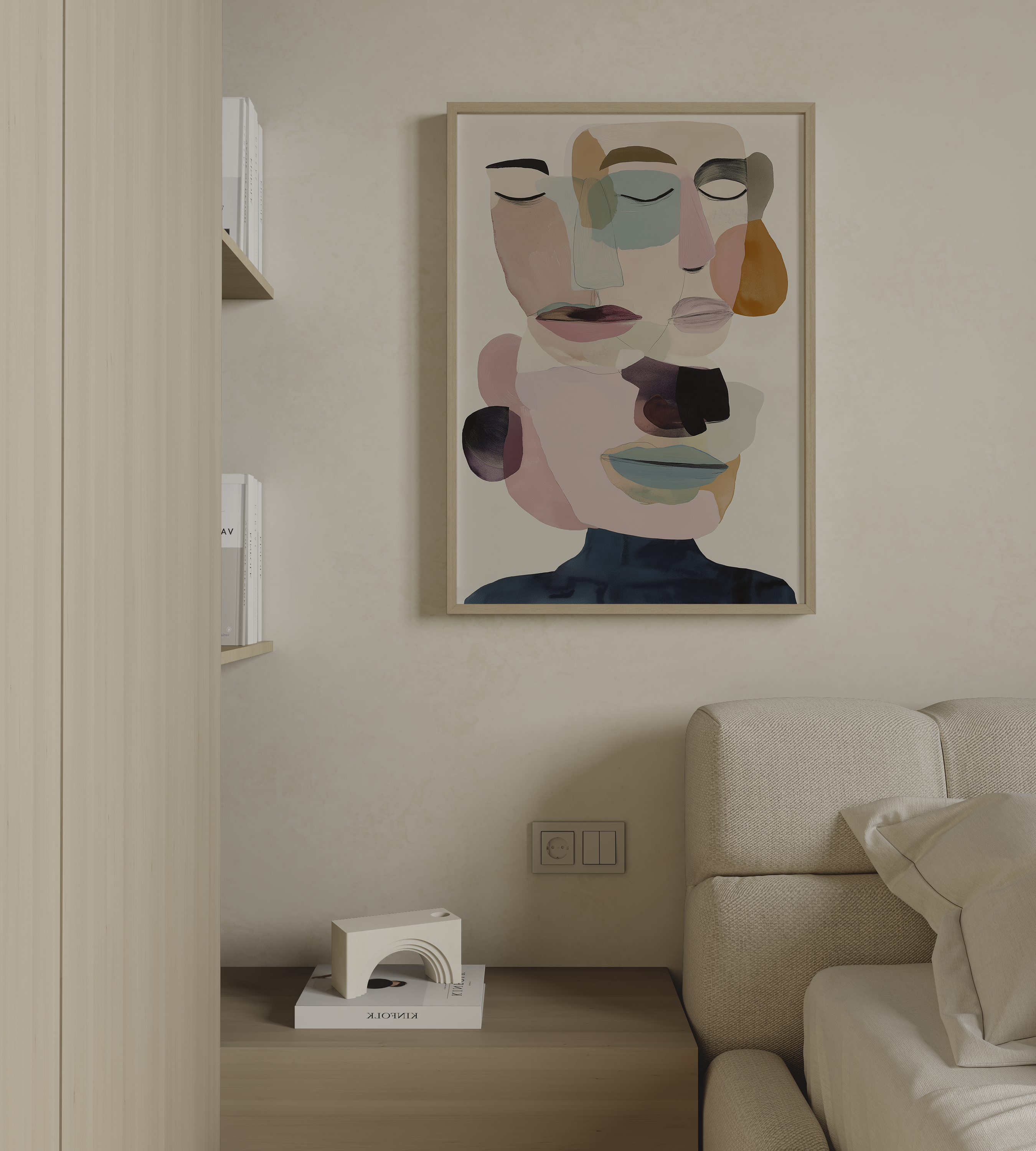 יצירת אמנות מופשטת של דמות נשית משכבות פנים וצבעים רכים בגווני ניוד, ורוד וכחול, תלויה בסלון מודרני