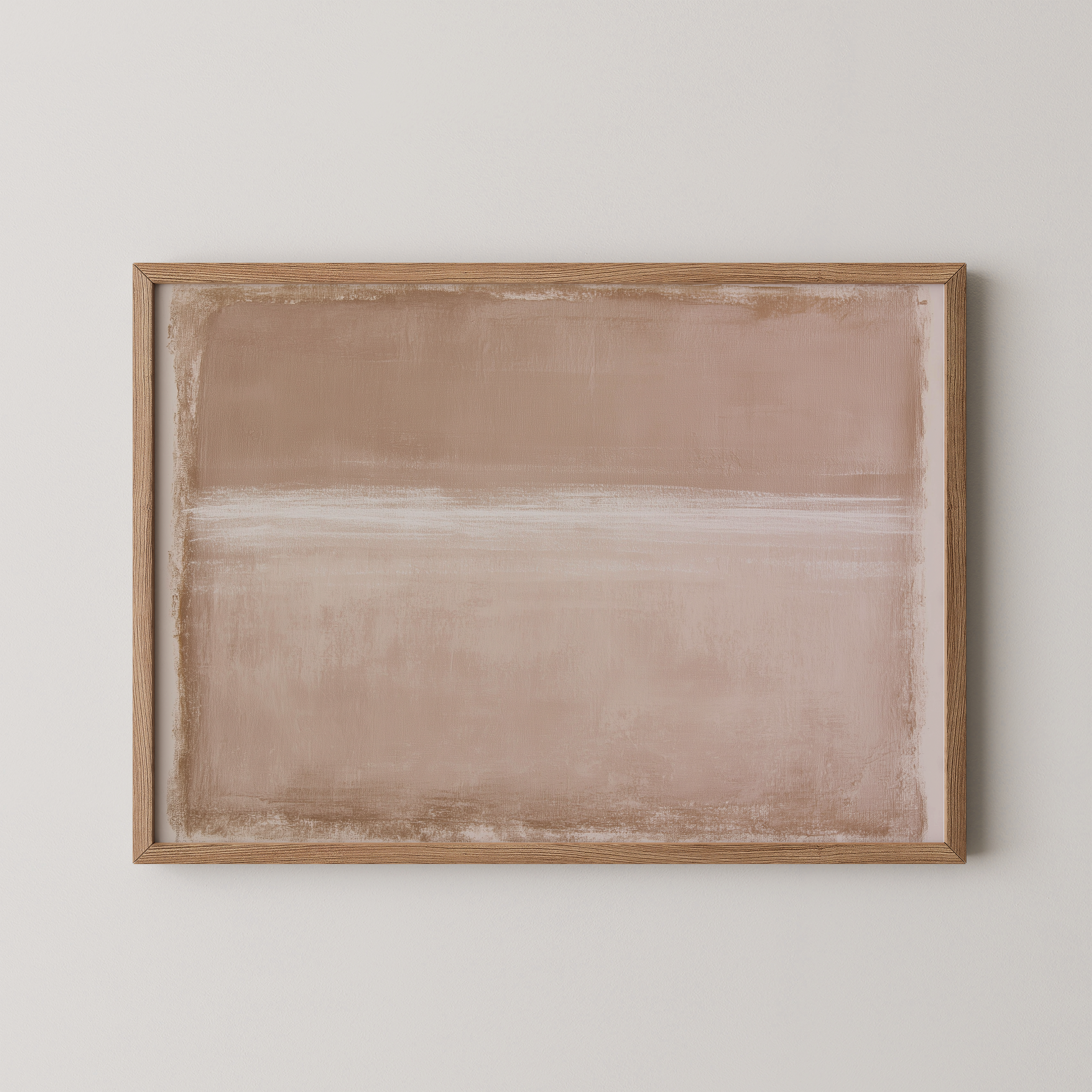 יצירת אמנות מינימליסטית בגווני בז’ וחול עם טקסטורה עדינה במסגרת עץ בהירה