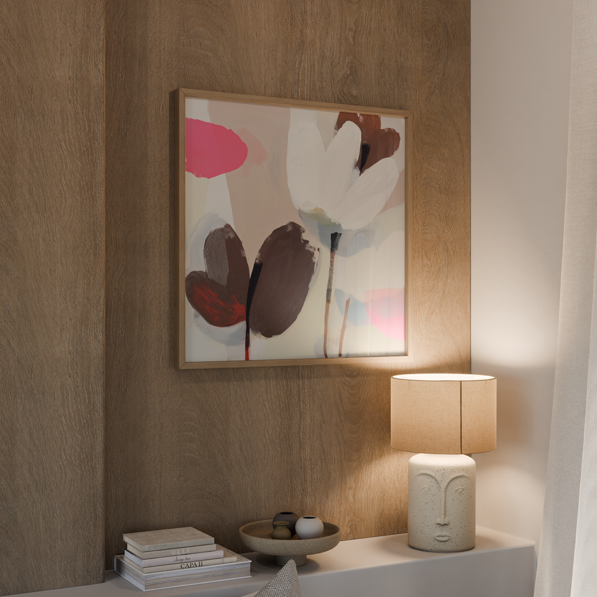 יצירה מינימליסטית פרחונית בגווני חום, לבן ורוד רך, תלויה מעל מיטה בחלל שקט ונורדי.