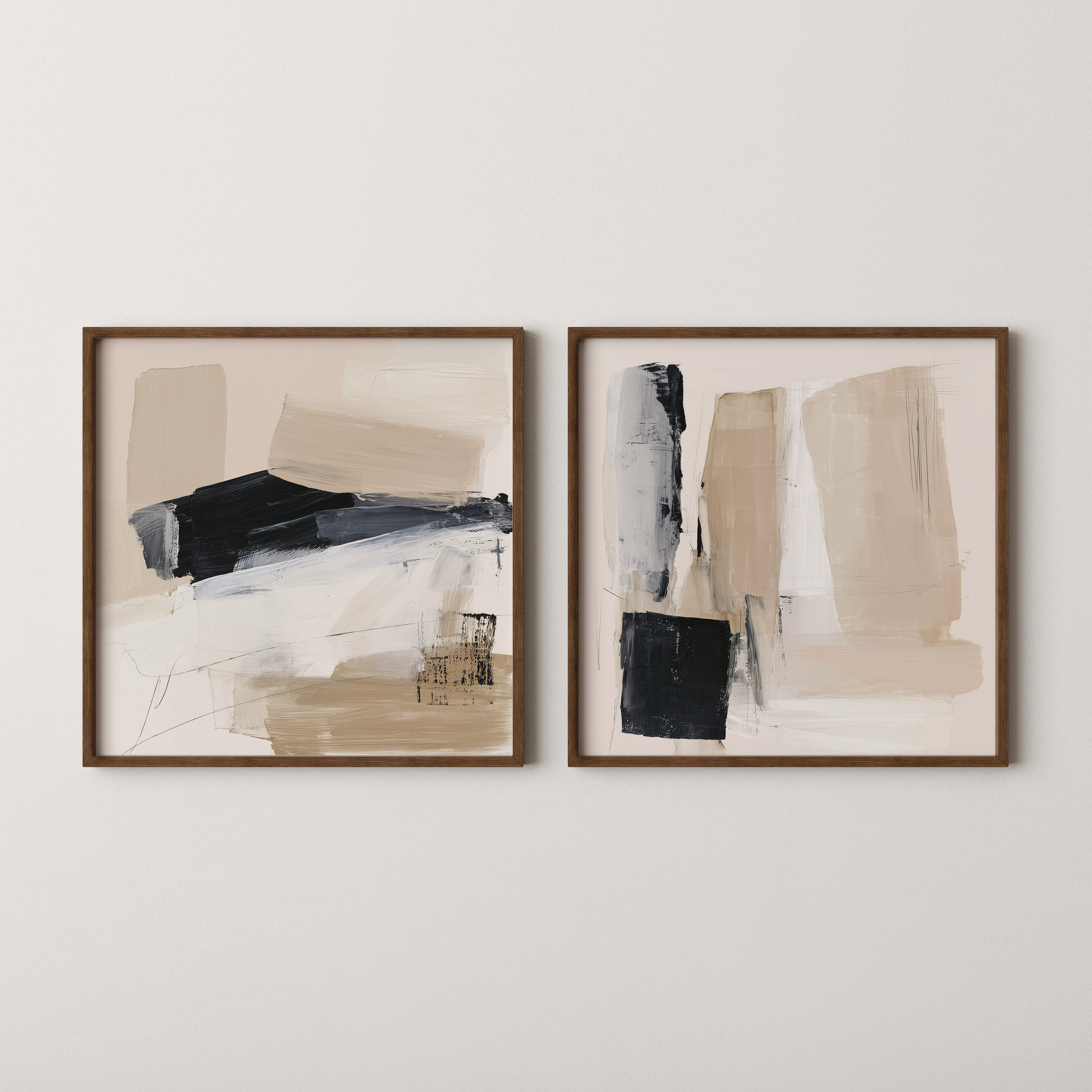 Varlene Left – יצירה מופשטת בגווני בז', שחור ולבן עם מרקמים גולמיים ומשיכות צבע רחבות בסגנון מינימליסטי