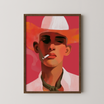 דיוקן אמנותי של דמות גברית עם כובע רחב, צבעוניות חמה בגווני אדום וניוד, סגנון מודרני עם נוכחות שקטה, יצירת אמנות לקיר מאת Trausi+Tosh