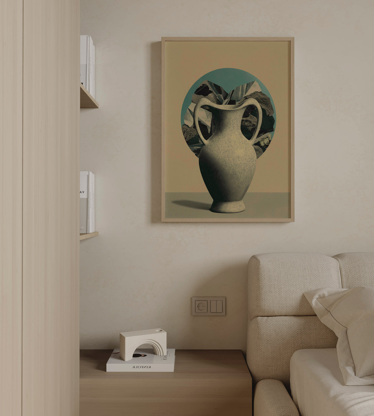 OBJECT NO. 01 - הדפס קולאז' של כד חרסינה עם שברי סלע על רקע מדליון טורקיז, מאת דניאל ברלוט
