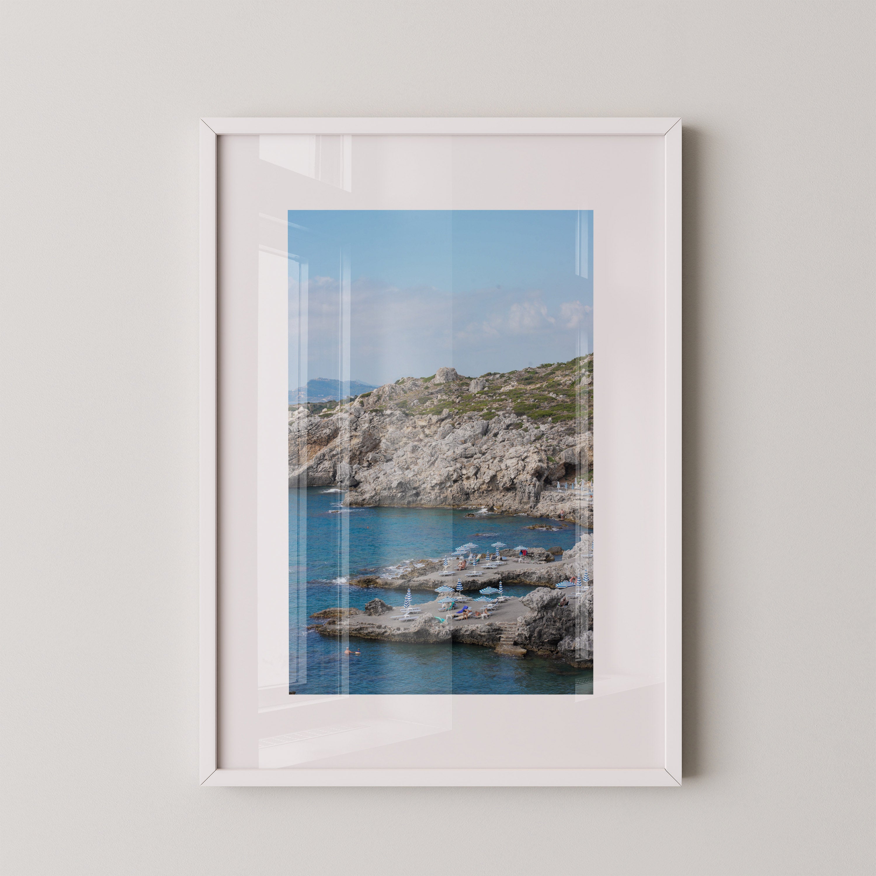 Between The Cliffs | Danielle Barlot