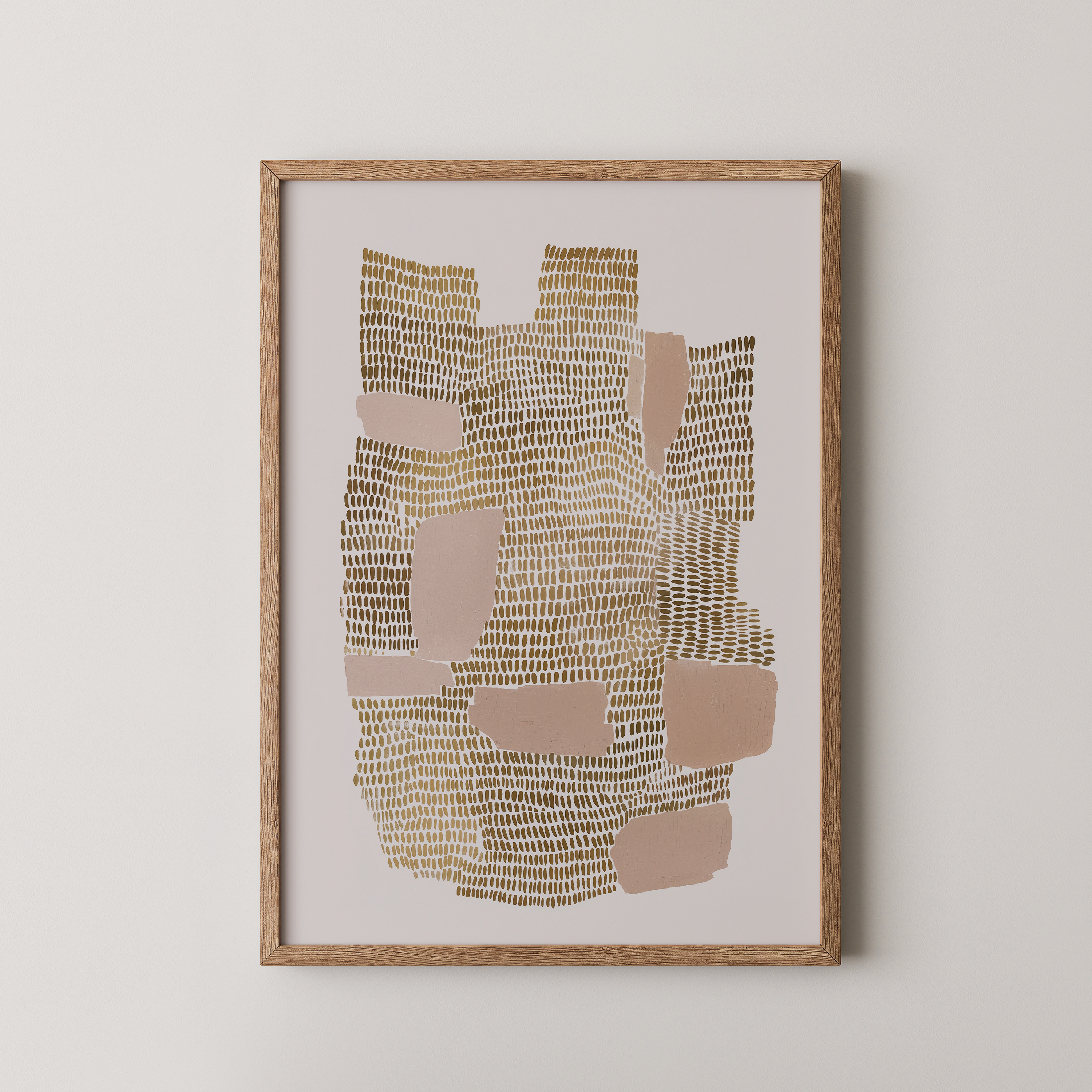 Eldra – יצירת אמנות מינימליסטית בגווני חול וזהב עם מקצב טקסטורלי אורגני במסגרת עץ טבעי