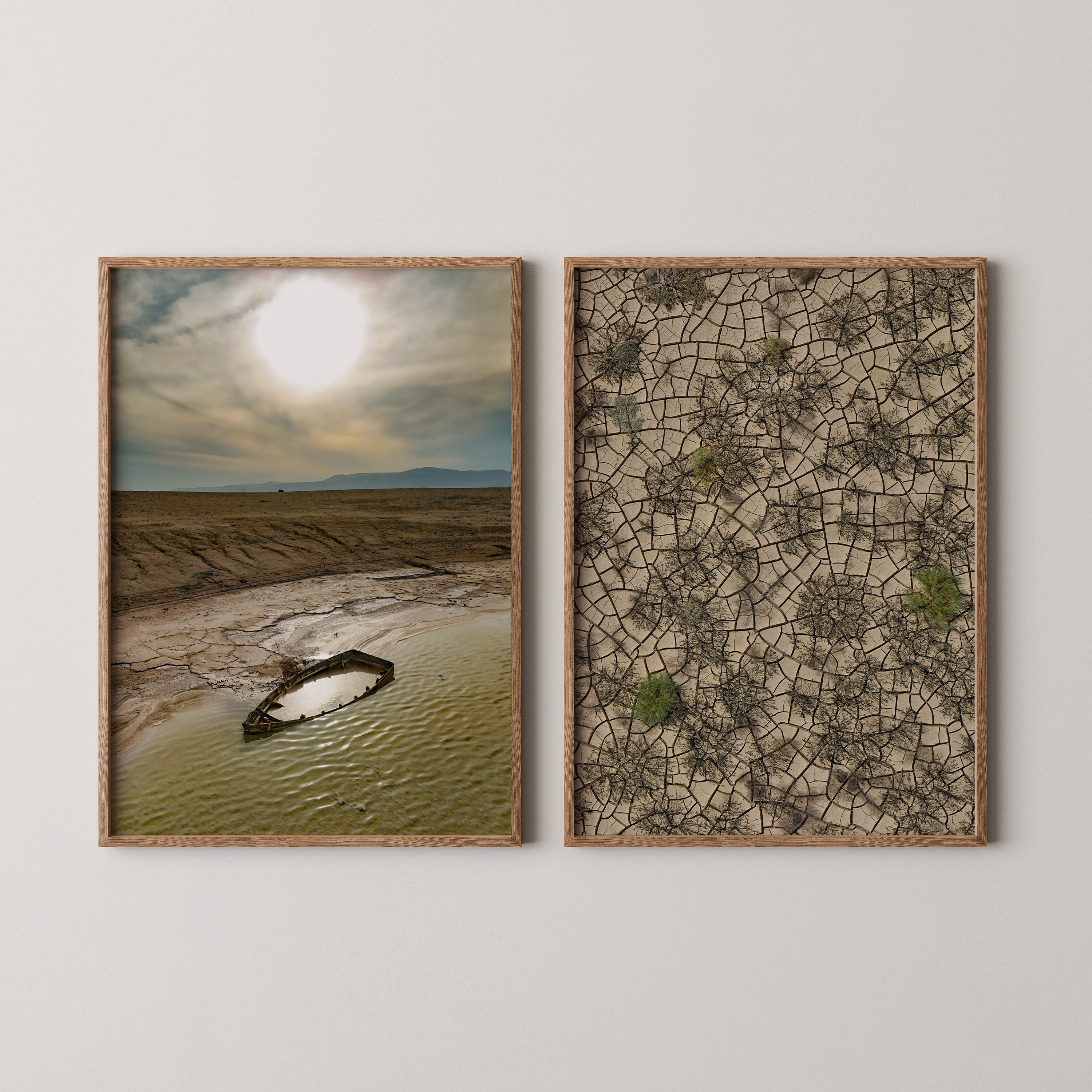 סט צילומים ממוסגרים קצה המים מאת חן כליפה לוי – מפגש בין מים למדבר, אמנות קיר ישראלית מינימליסטית