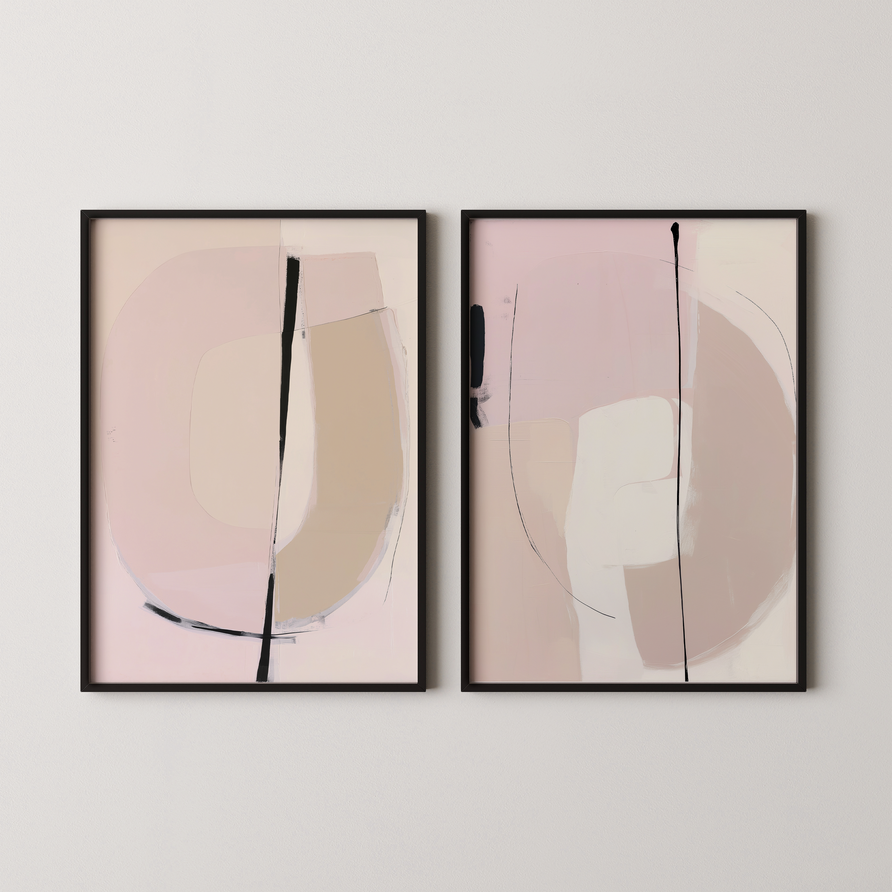 סט יצירות אמנות מופשטות Oriv בגווני ורוד מאובק ובז’ עם צורות אורגניות וקווים גרפיים במסגרת עץ טבעי
