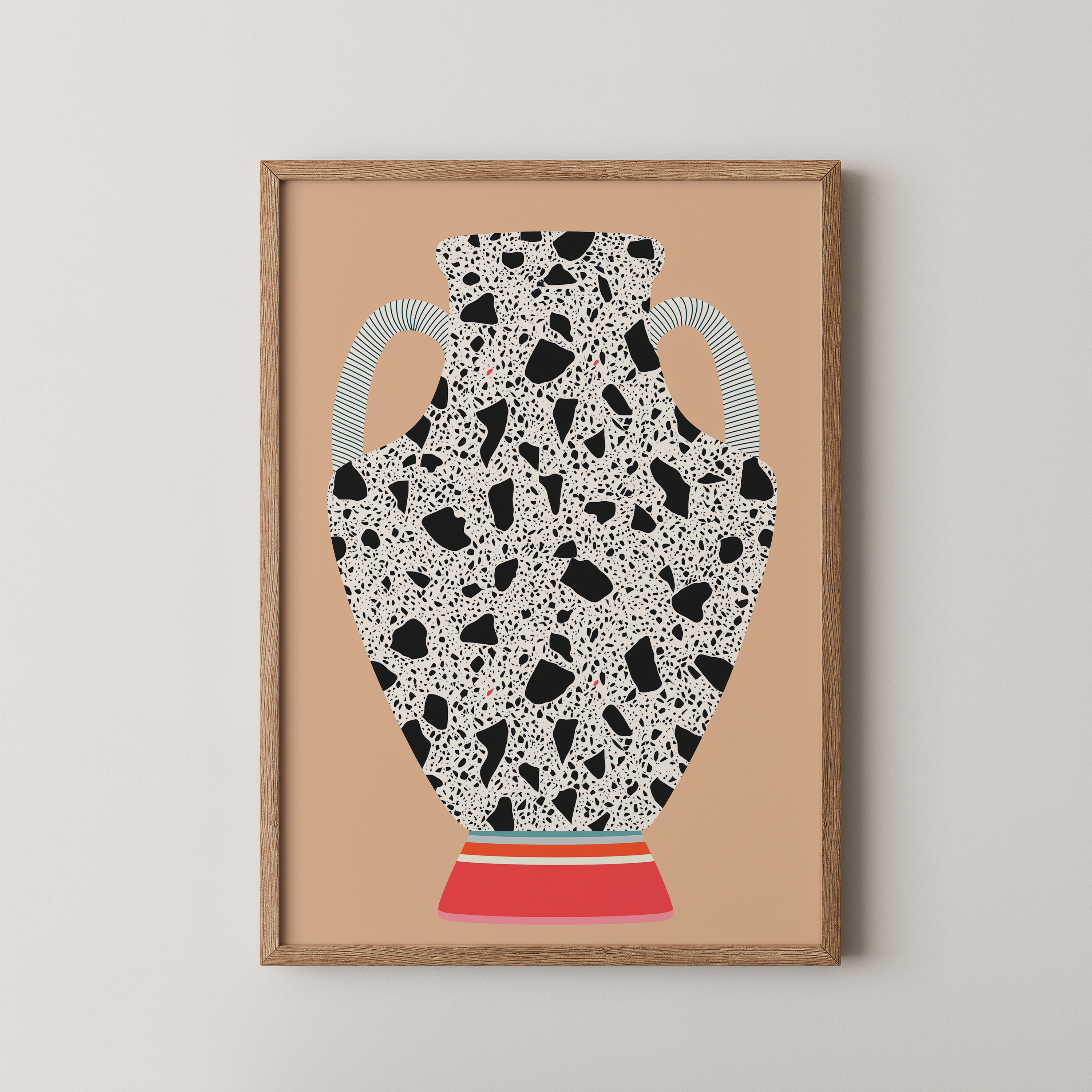 הדפס אמנותי מינימליסטי בהשראת כלי חרס עם דוגמת טרצו שחור על רקע חמים, יצירה בשם Nerova