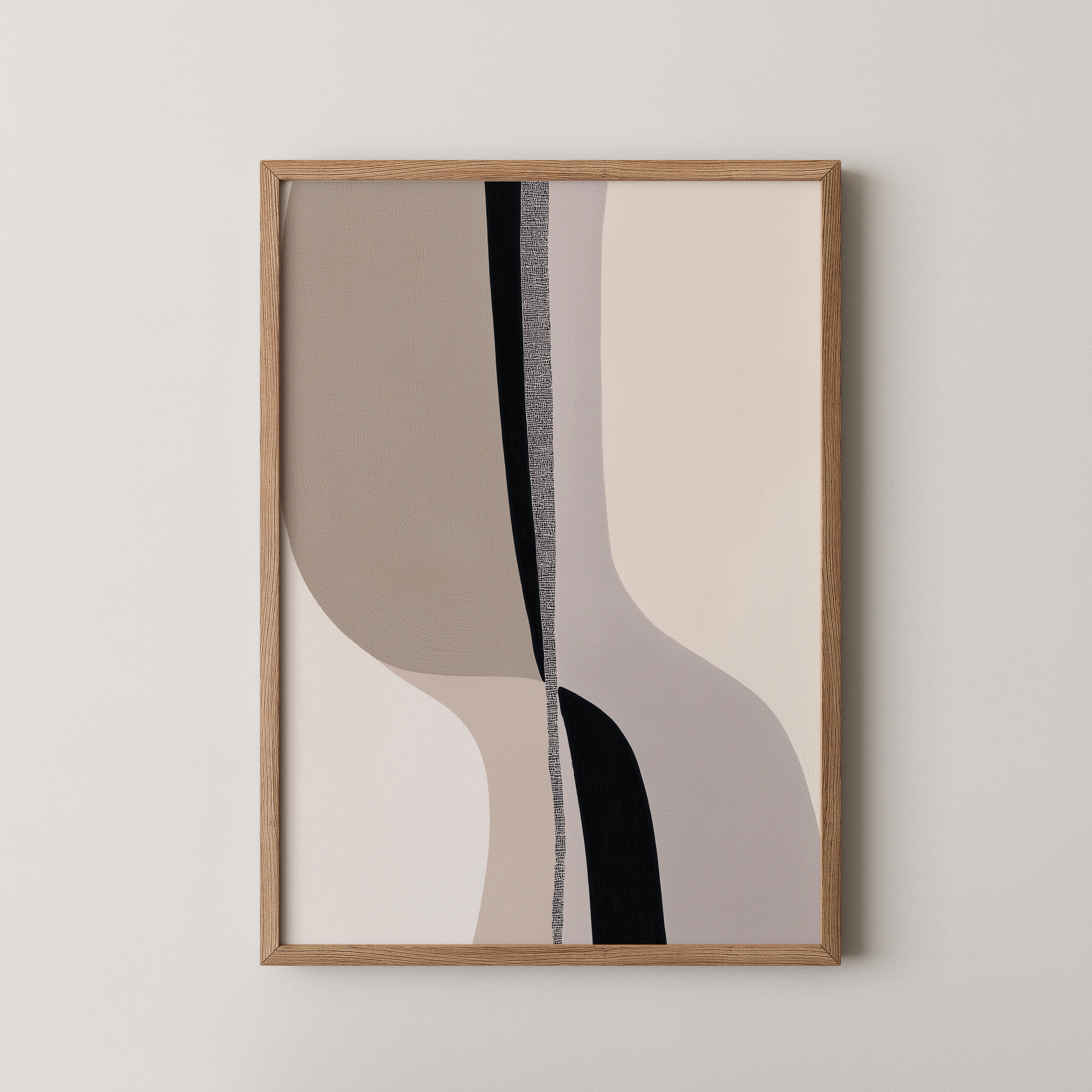 יצירת אמנות מופשטת ממוסגרת בגווני חול ושמנת עם קו שחור אנכי וקומפוזיציה מינימליסטית מודרנית