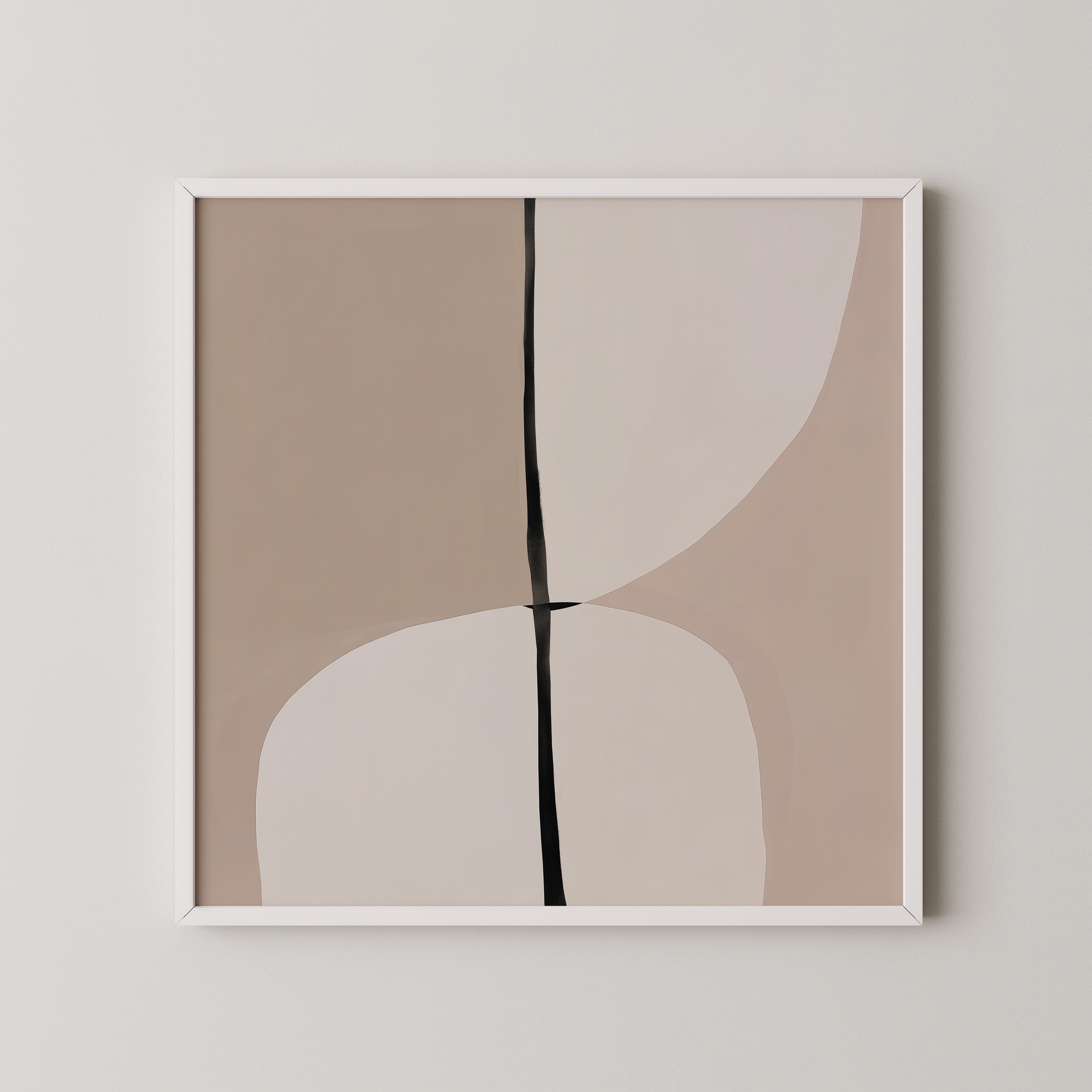 יצירת קיר מופשטת מינימליסטית בגווני בז’ עם צורות אורגניות וקו אנכי שחור במרכז