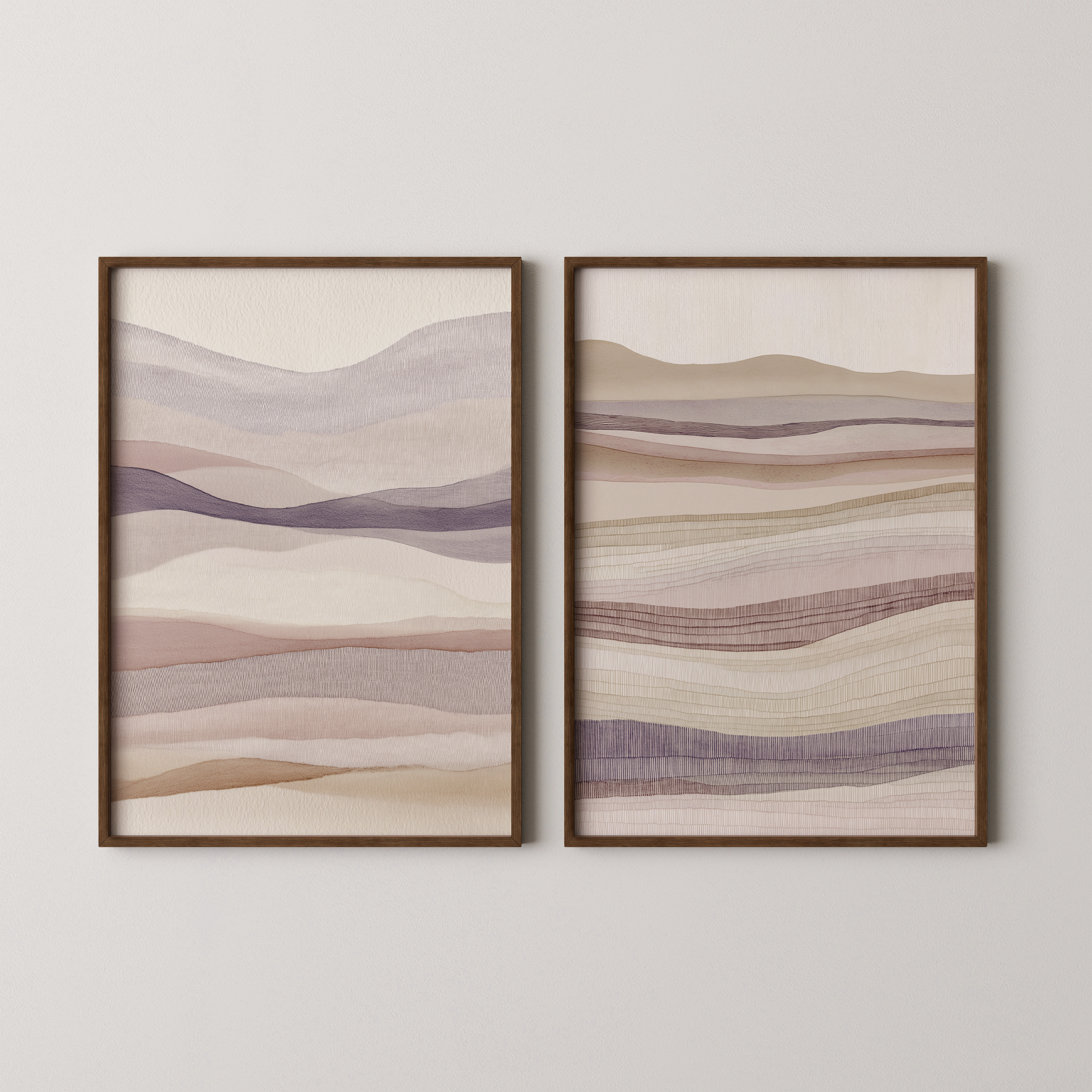 סט תמונות קיר מינימליסטיות בגוונים טבעיים עם שכבות אופקיות רכות במסגרת עץ