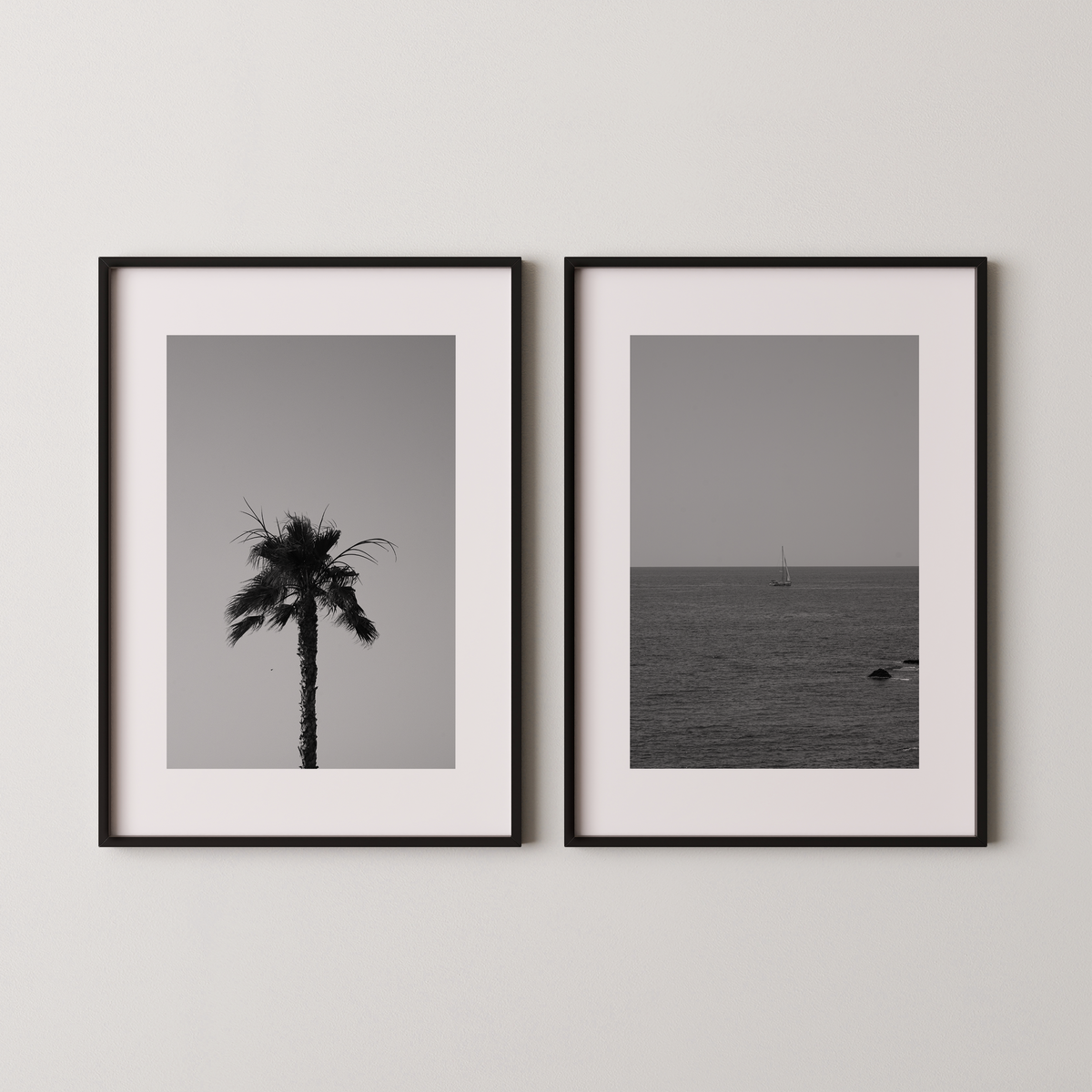 Between Palm and  Sea | Danielle Barlot